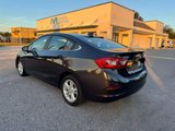 Used 2017 Chevrolet Cruze LT image 4