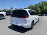 New 2024 Chrysler Pacifica Limited w/ S Appearance Package image 5