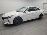 Used 2023 Hyundai Elantra SEL image 2