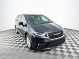 New 2025 Chrysler Pacifica Select image 2