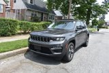 Used 2023 Jeep Grand Cherokee 4WD 4xe image 2