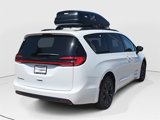 New 2025 Chrysler Pacifica Select image 3
