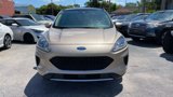 Used 2020 Ford Escape SE image 3