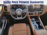 New 2025 Nissan Pathfinder Platinum image 2