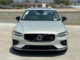 Used 2022 Volvo S60 B5 Momentum image 2