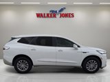 Used 2024 Buick Enclave Essence image 2