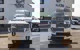 Used 2024 GMC Yukon SLE w/ Max Trailering Package image 5