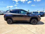 Used 2019 Jeep Compass Trailhawk image 4