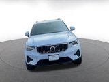 Used 2024 Volvo XC40 B5 Core image 4