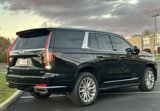 Used 2023 Cadillac Escalade Premium Luxury image 3