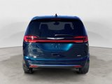 New 2025 Chrysler Pacifica Select image 4