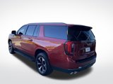 Used 2025 GMC Yukon XL AT4 image 4