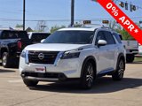 New 2025 Nissan Pathfinder Platinum image 2