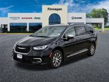New 2025 Chrysler Pacifica Pinnacle image 3