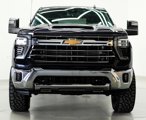 Used 2024 Chevrolet Silverado 2500 LTZ image 2