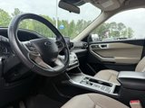 Used 2023 Ford Explorer XLT w/ Equipment Group 202A image 6