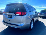 Used 2017 Chrysler Pacifica Touring-L w/ Tire & Wheel Group image 5
