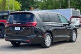 Used 2024 Chrysler Pacifica Touring-L image 4