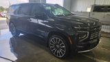 Used 2025 Chevrolet Suburban High Country image 3