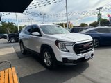 Used 2022 GMC Terrain SLE image 2
