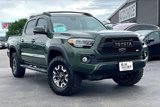 Used 2022 Toyota Tacoma TRD Off-Road image 3