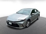 Used 2025 Toyota Camry LE image 5