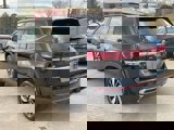 Used 2024 Volkswagen Atlas SE w/ Panoramic Sunroof Package image 5
