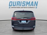 Used 2023 Chrysler Pacifica Touring-L image 4
