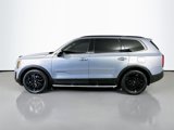 Used 2022 Kia Telluride SX w/ SX Prestige Package image 4