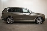 New 2025 BMW X7 xDrive40i image 3
