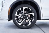 New 2025 Mitsubishi Outlander SEL image 3