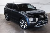 New 2025 Mitsubishi Outlander SE image 2
