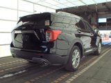Used 2023 Ford Explorer Limited image 3