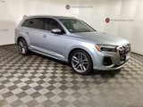 Certified 2025 Audi SQ7 Prestige image 3