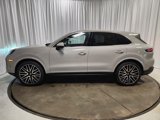 Used 2025 Porsche Cayenne image 2