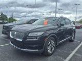 Used 2023 Lincoln Nautilus AWD w/ Premium Package image 2