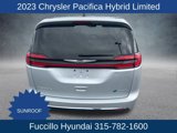 Used 2023 Chrysler Pacifica Limited image 4