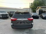 Used 2017 Toyota Sienna XLE image 4