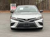 Used 2018 Toyota Camry SE image 2