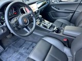 Used 2025 Porsche Macan image 4