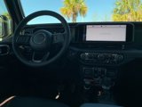 New 2025 Jeep Gladiator Rubicon w/ Technology Group image 2