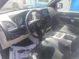 Used 2018 Dodge Grand Caravan SXT image 3
