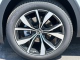 New 2025 Volkswagen Atlas SEL Premium R-Line image 5