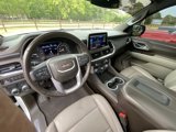 Used 2021 GMC Yukon SLT w/ SLT Luxury Plus Package image 4