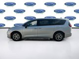Used 2024 Chrysler Pacifica Limited image 5