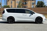 New 2025 Chrysler Pacifica Limited image 3