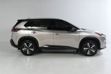 Used 2021 Nissan Rogue Platinum image 3
