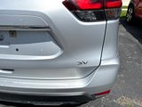 Used 2018 Nissan Rogue SV image 4