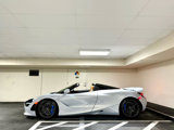 Used 2020 McLaren 720S Spider image 2