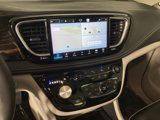 Used 2023 Chrysler Pacifica Limited image 2